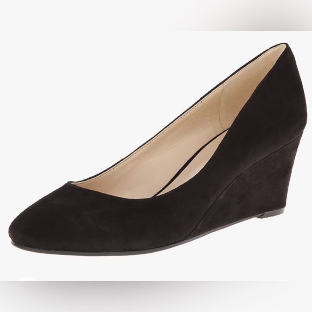 Nine West Elegant Black Wedge